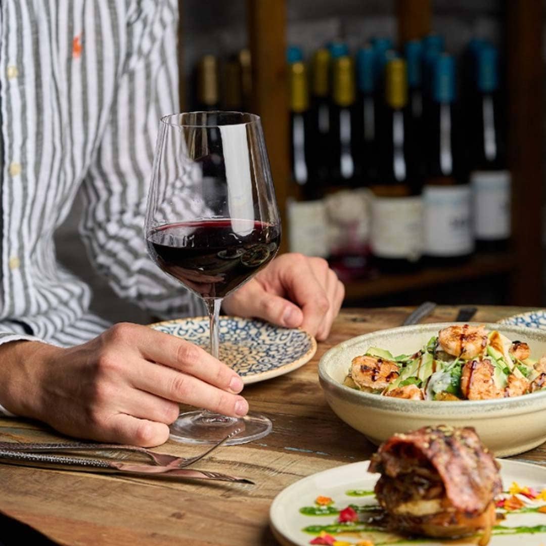 Mesa Vino y Más Alicante