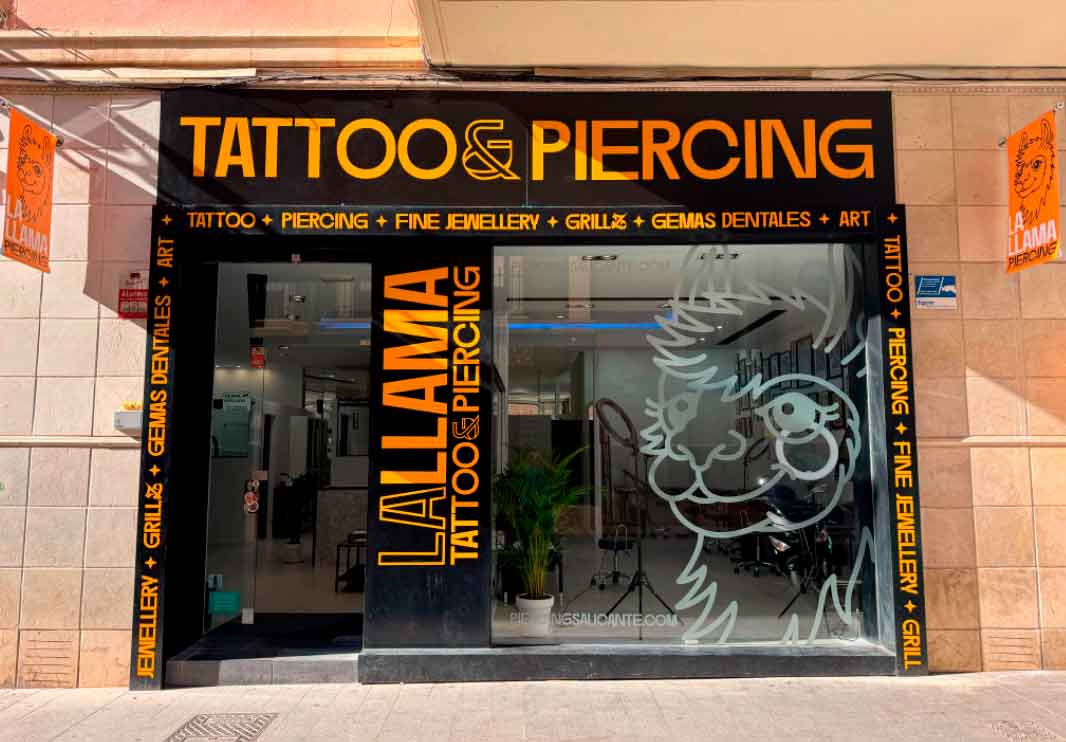 La Llama Tattoo
