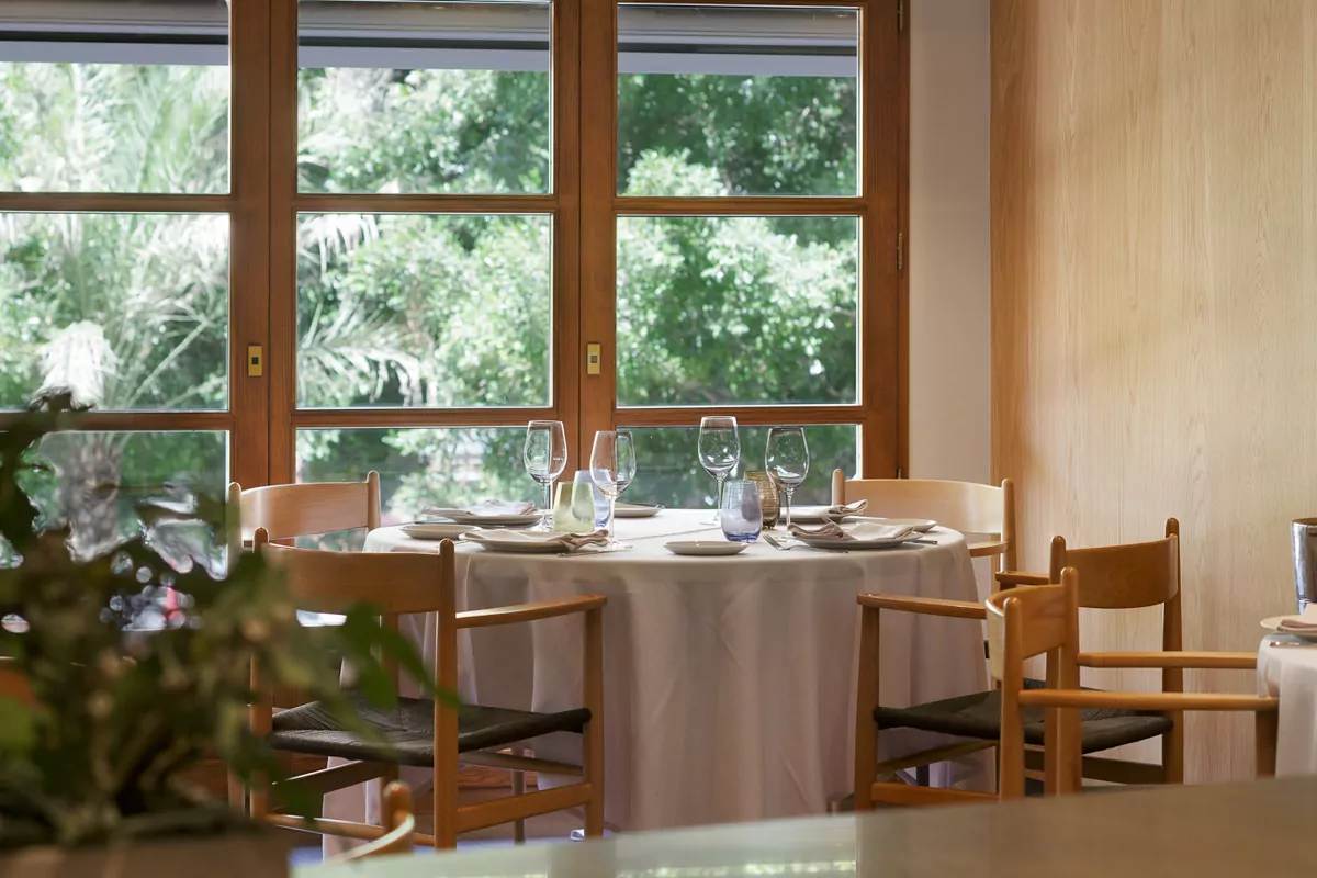 Interior del restaurante Piripi en Alicante