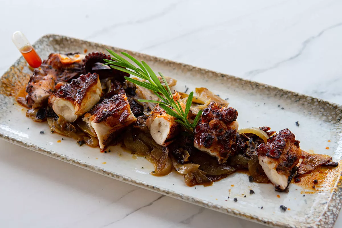 Plato de pulpo del Restaurante Dársena en Alicante