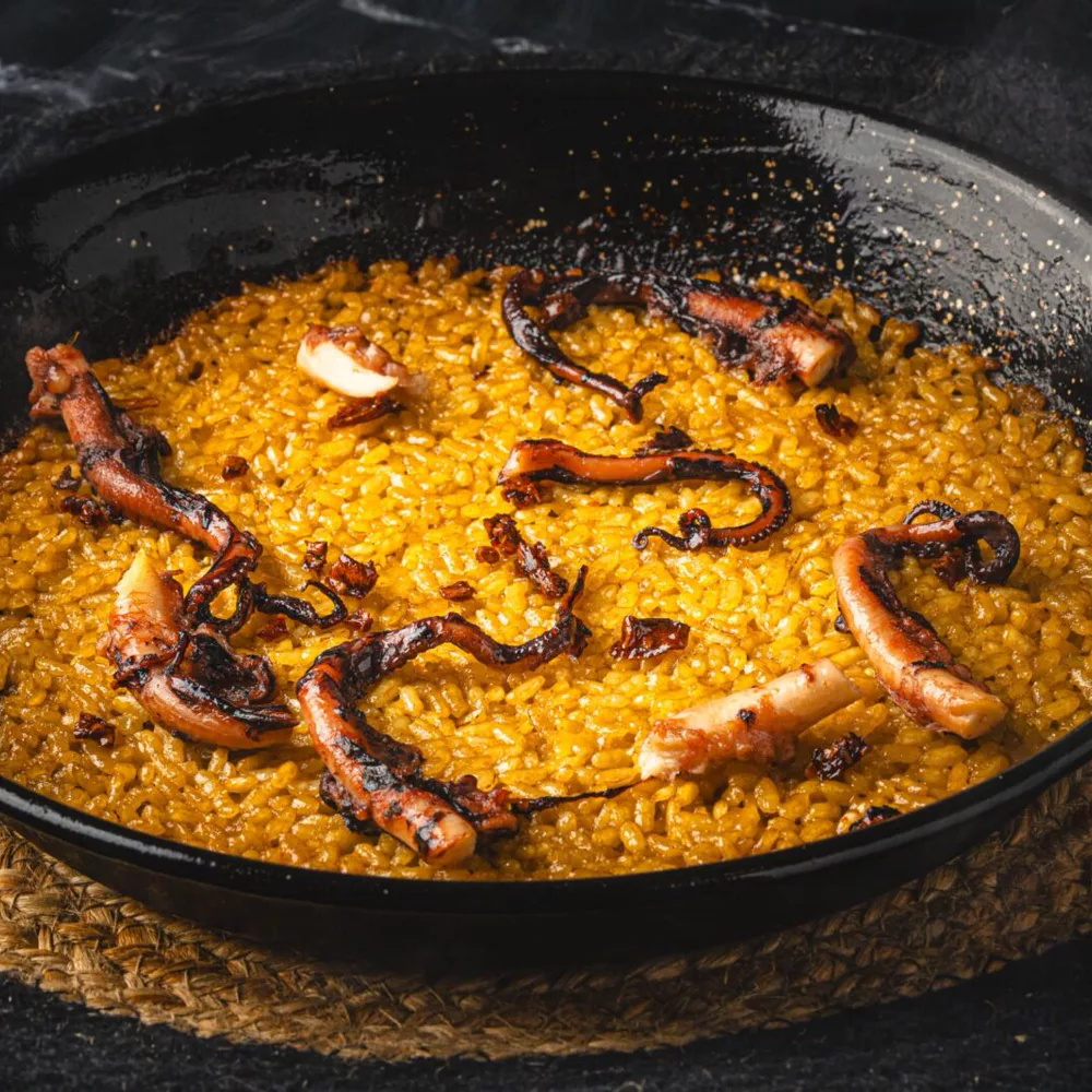 Ambiente de Rice & Bones en Alicante